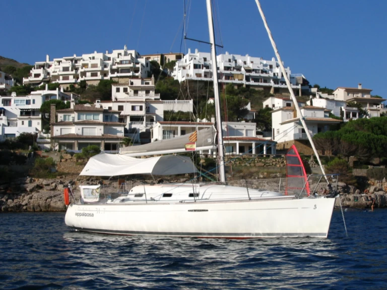 Yacht charter Argelès-sur-Mer - Bénéteau First 31.7 on SamBoat