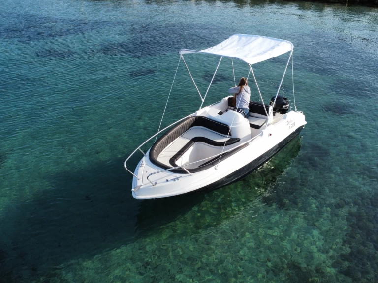 Yacht charter Cannes - Delta Marine Stella  on SamBoat