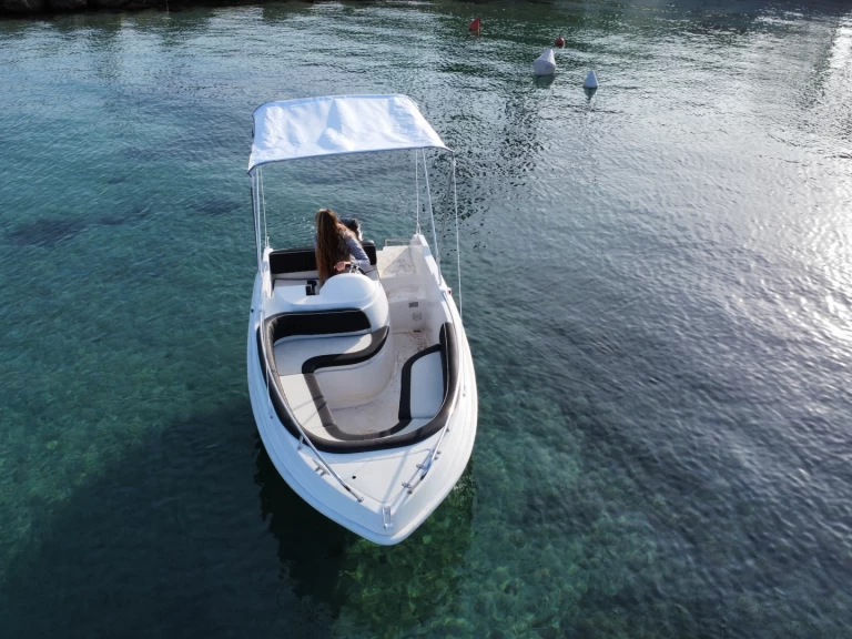 Hire a Delta Marine Stella  Cannes