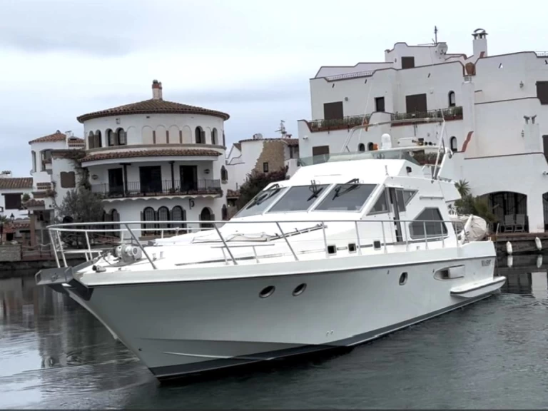 Hire Luxury Yacht with or without skipper Guy Couach Empuriabrava