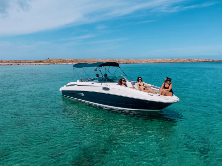 Motorboat hire in Ibiza Town - Sea Ray Sea Ray 260 Sundeck