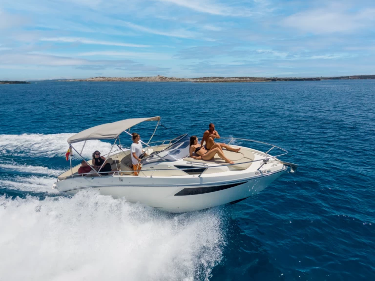 Yacht charter Ibiza Town - Cranchi Endurance 30 on SamBoat