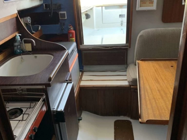 Hire Sailboat Kirie with a boat licence