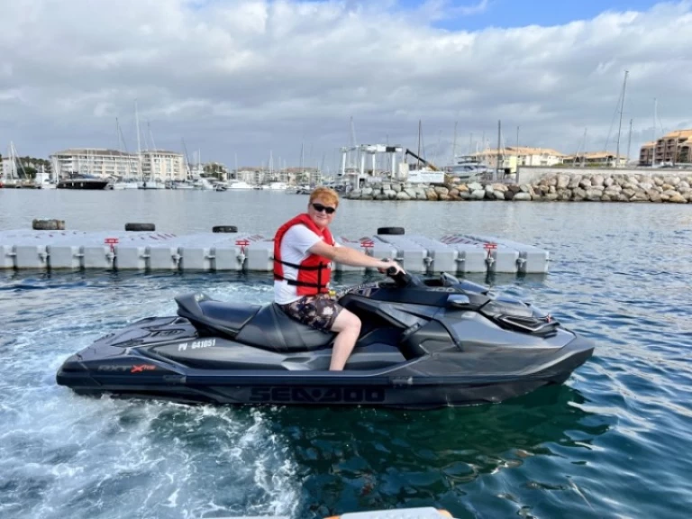 Hire Jet ski Sea-Doo with a boat licence