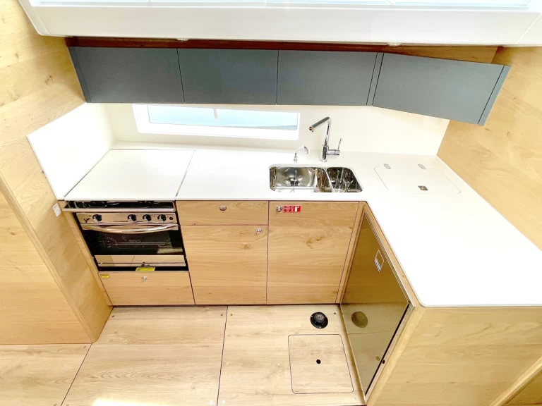 Charter a Elan Impression 45 in Pirovac on Samboat