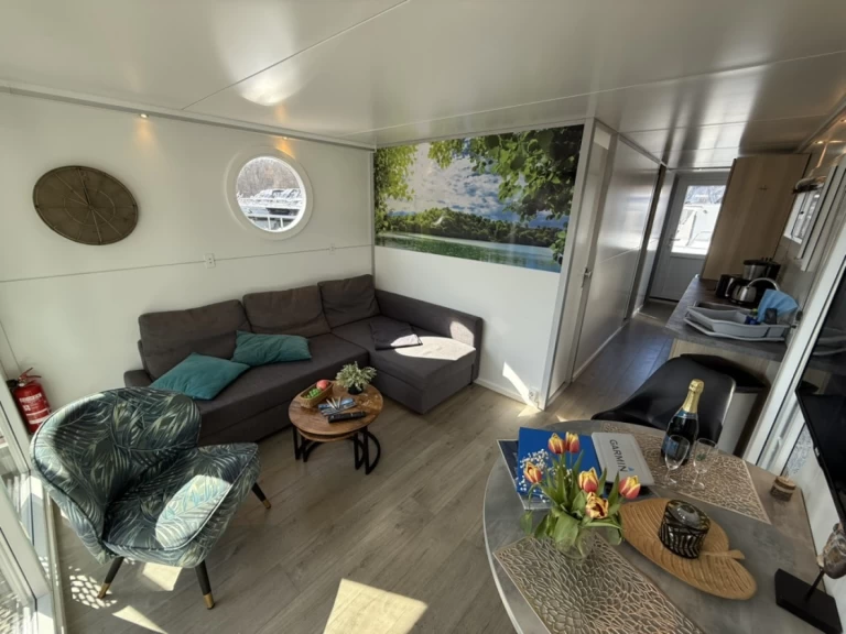 Canal boat to hire Mirow at the best price