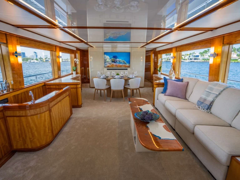 Yacht charter Miami - Intermarine Carpe Diem on SamBoat