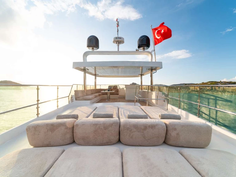 Hire a Mengi-Yay Tuzla Caneren Marmaris