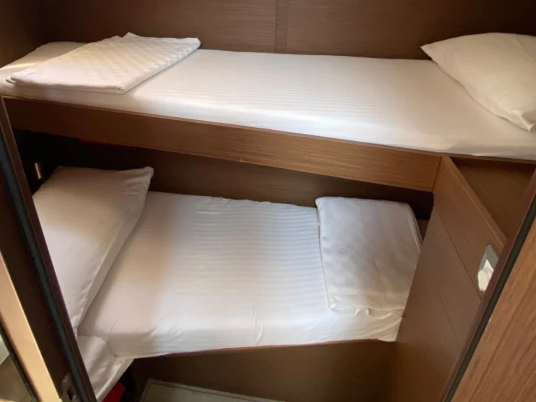 Sailboat to hire Göcek at the best price