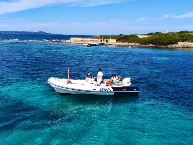 Hire a Bwa Sport 22 Porto Rotondo