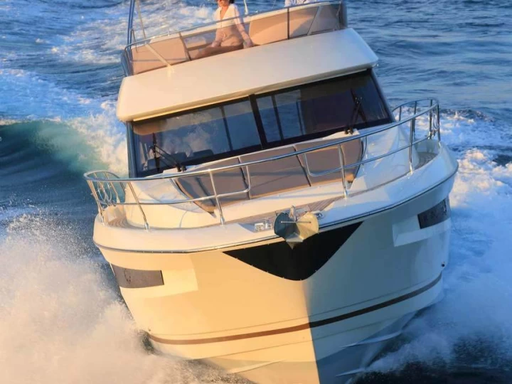 Hire Motorboat with or without skipper Prestige Taormina