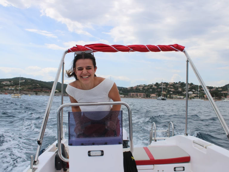 Motorboat to hire Agay at the best price