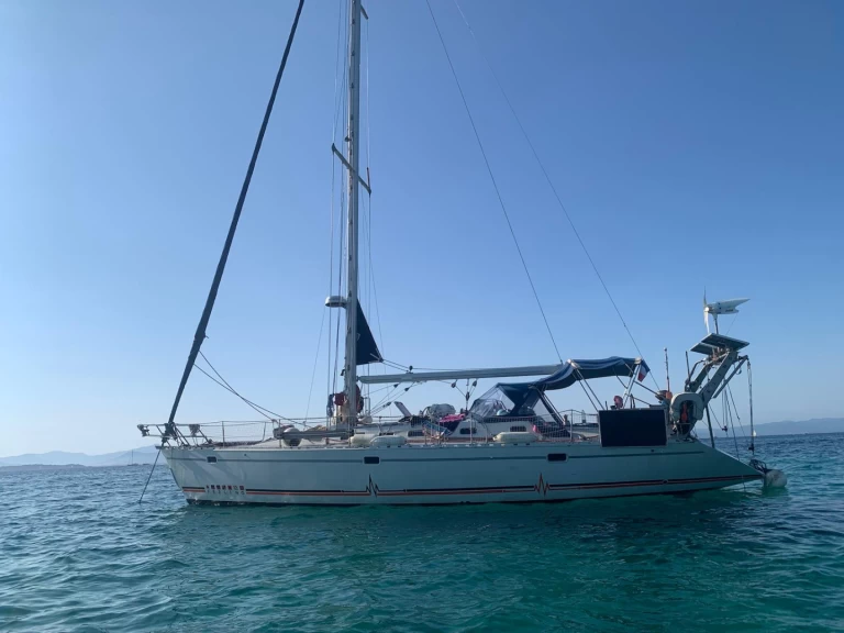 Sailboat to hire Carnon-Plage at the best price