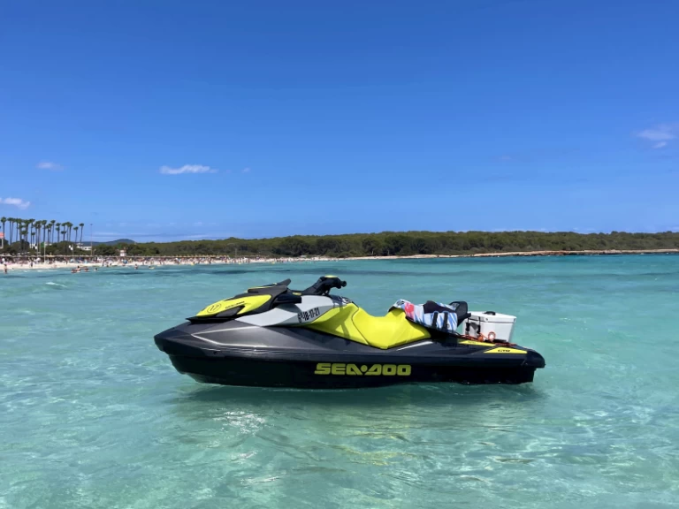 Yacht hire Cala Bona cheap SEADOO GTR 230