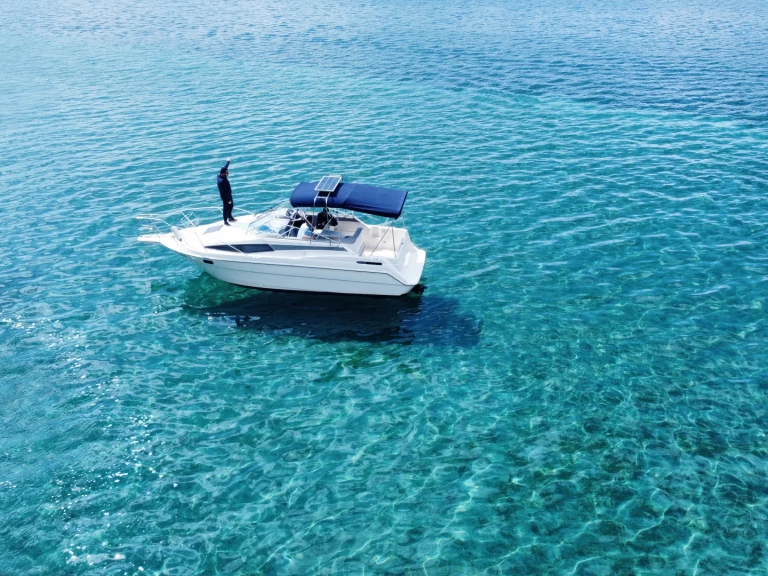 Luxury Yacht to hire Ohrid at the best price