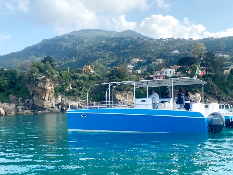 Easy cat Easy Cat charter bareboat or skippered in  Cefalù