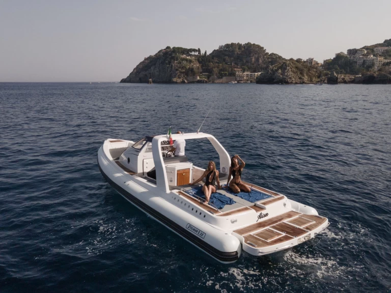 RIB to hire Taormina at the best price