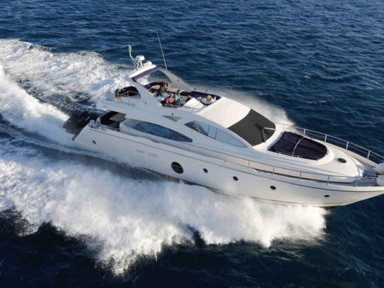 Hire Luxury Yacht with or without skipper Aicon Taormina