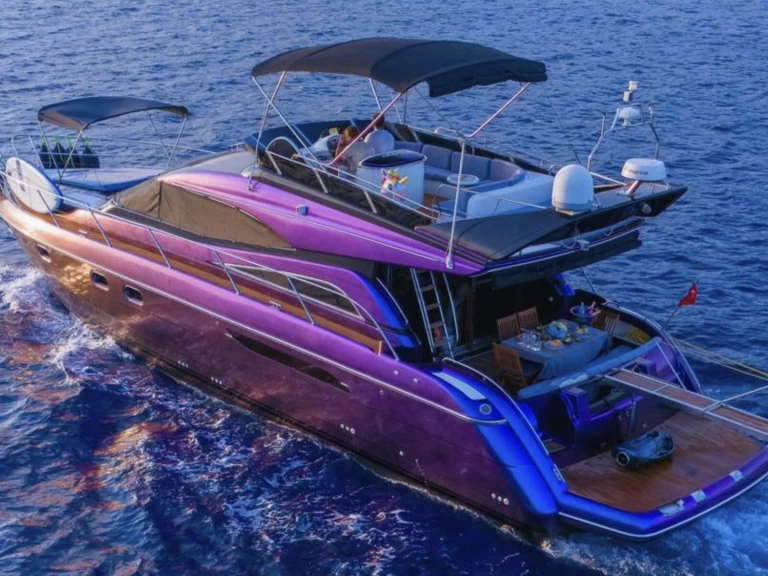 Luxury Yacht to hire Torba at the best price