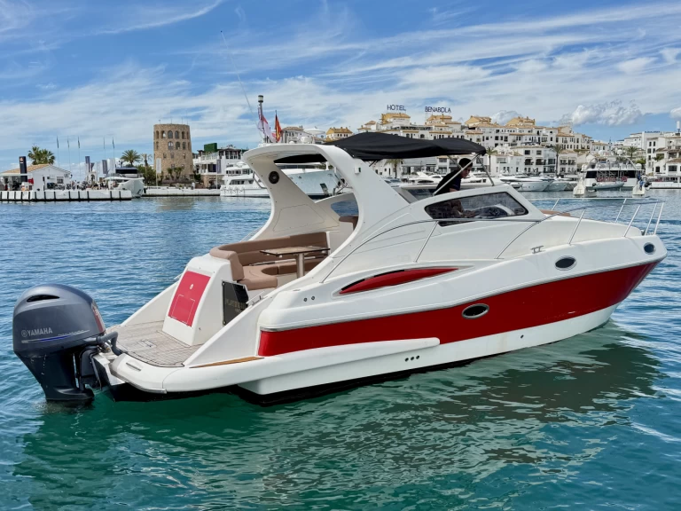 Hire Motorboat Moa with a boat licence