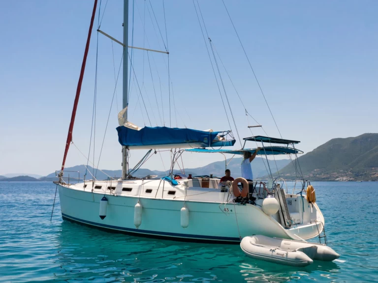 Sailboat to hire Lefkáda at the best price