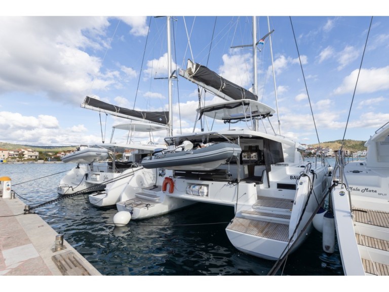 Hire Catamaran with or without skipper Lagoon Split