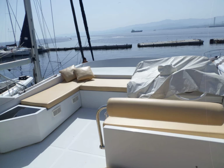Yacht hire Milazzo cheap Alpa 52 Fly