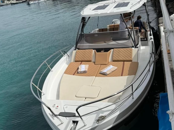 Yacht charter Taormina - Saver Saver 330 Walkaround on SamBoat