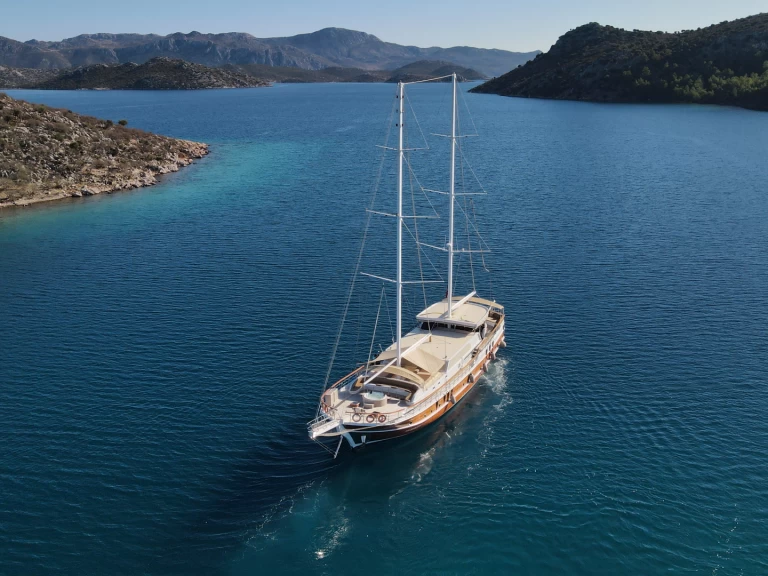 Sailboat hire in Marmaris - Custom Made Gulet