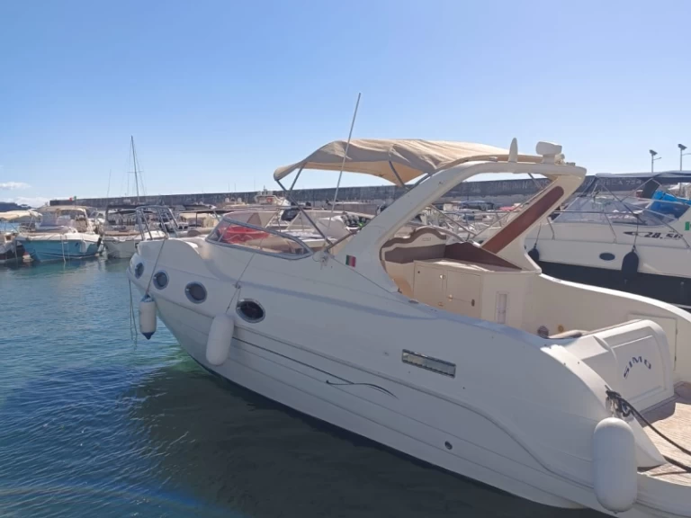 Charter a Coverline Coverline 33 in Taormina on Samboat