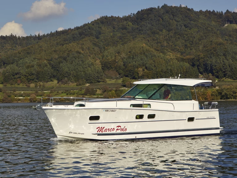 Hire a Delphia Escape 1050 Bodman-Ludwigshafen