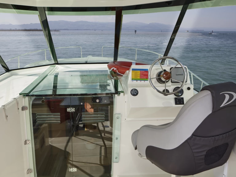 Yacht hire Bodman-Ludwigshafen cheap Escape 1050