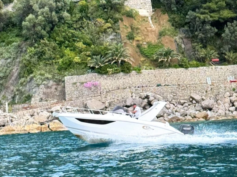 SP 25 GRAN SPORT charter bareboat or skippered in  Sorrento