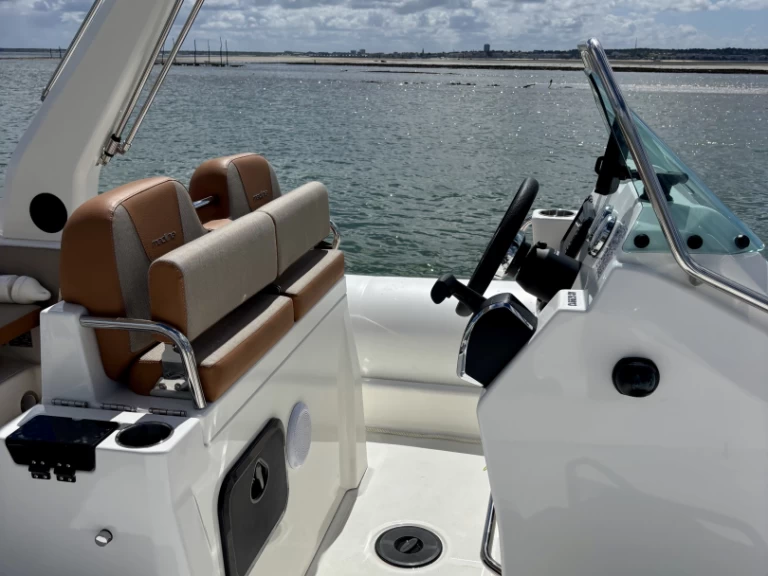 Yacht hire Arcachon cheap Medline 7.5