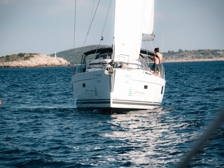 Hire Sailboat with or without skipper Hanse Biograd na Moru