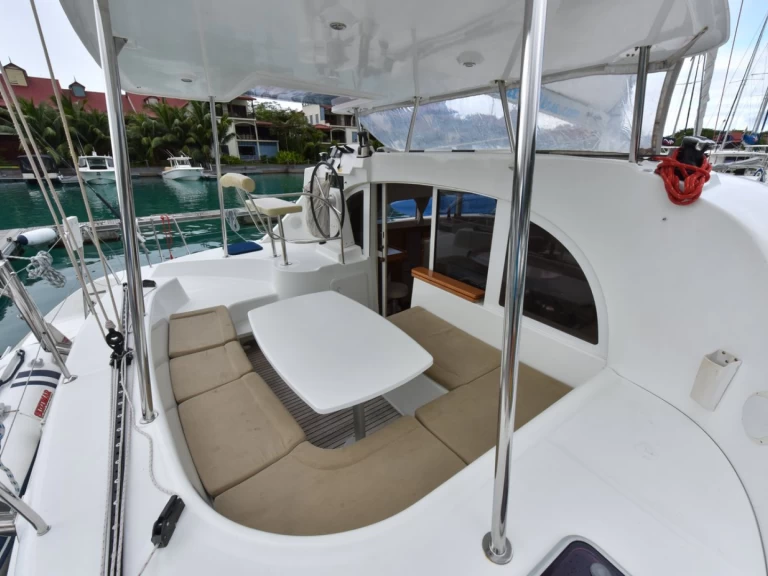Yacht charter Ko Chang (Koh Chang) - Lagoon Lagoon 380 on SamBoat