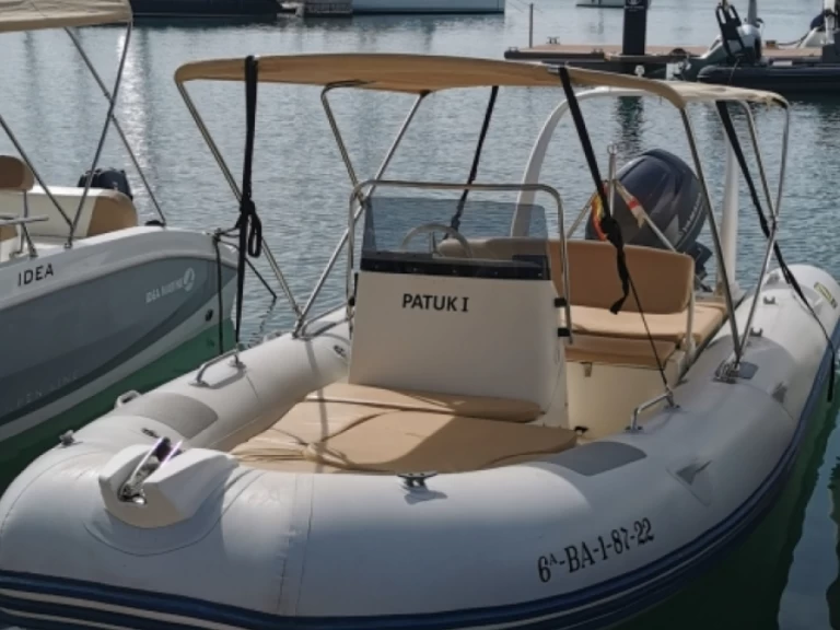 Yacht charter Sitges - Zodiac Medline 2  on SamBoat