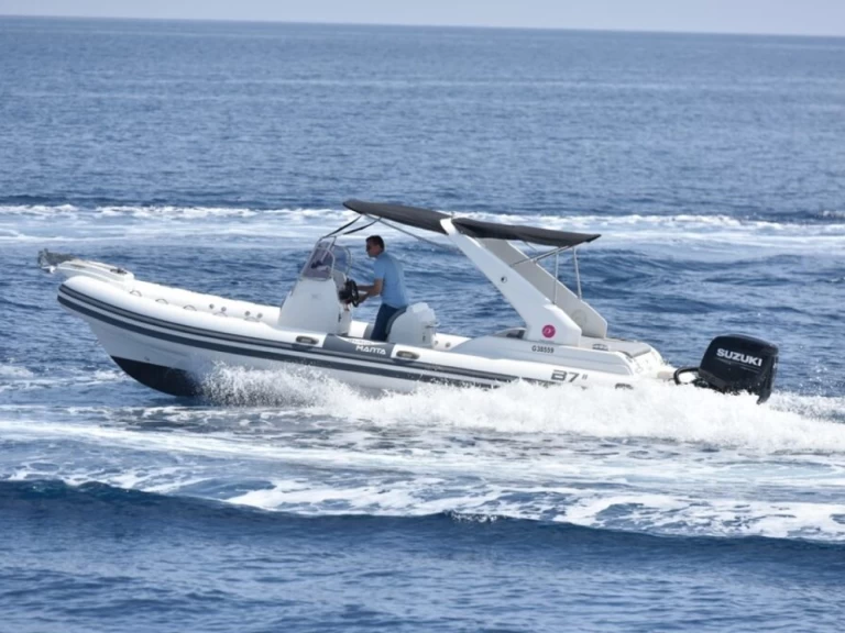Charter a Black Manta B7 in Juan-les-Pins on Samboat