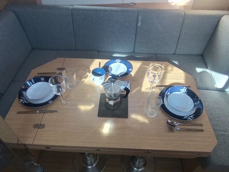 Bavaria Bavaria C38 "Le petit Mami" charter bareboat or skippered in  Tropea