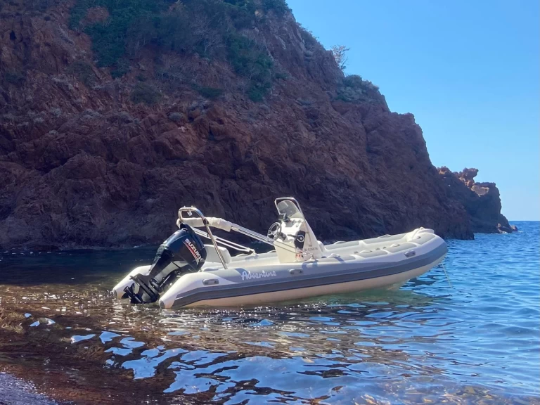 Yacht charter Galéria - Adventure vesta 585 on SamBoat