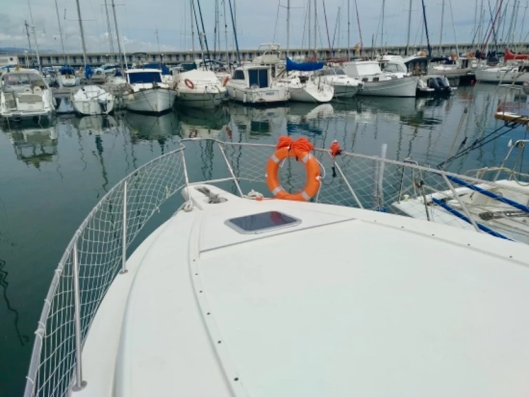 Cranchi Cruiser 32 charter bareboat or skippered in  Port de Mataró