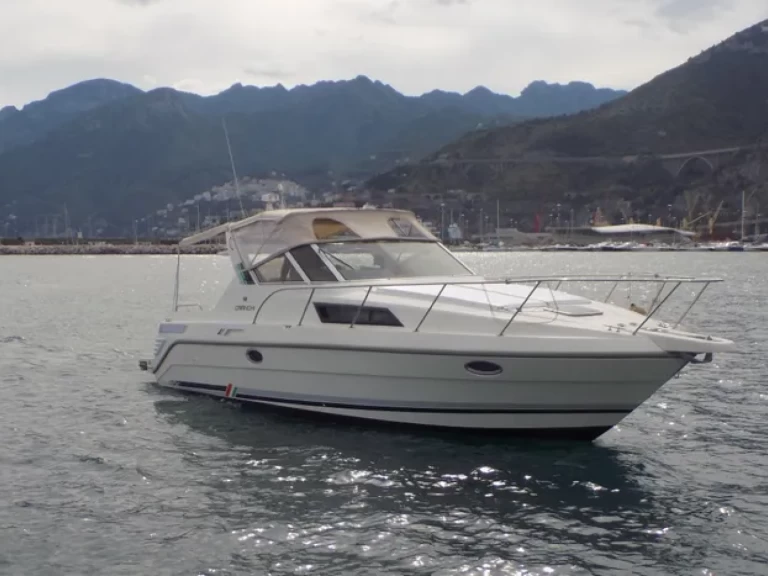 Yacht hire Port de Mataró cheap Cruiser 32