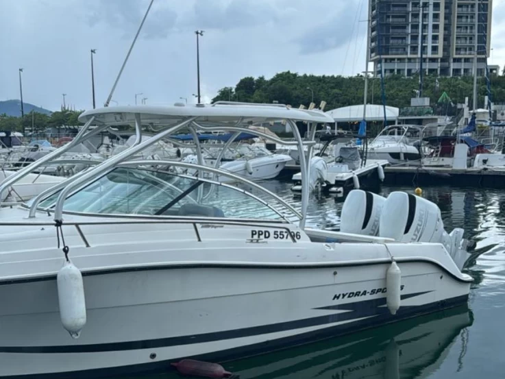 Hire Motorboat with or without skipper hydra sport Fort-de-France