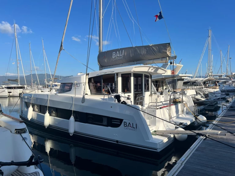 Hire a Bali Catamarans Bali Catsmart Le Marin