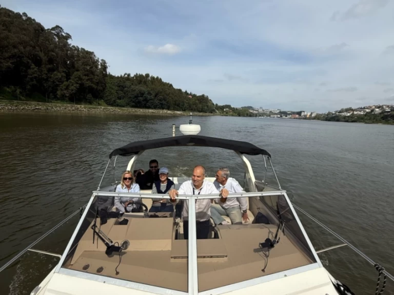 Motorboat to hire Porto at the best price