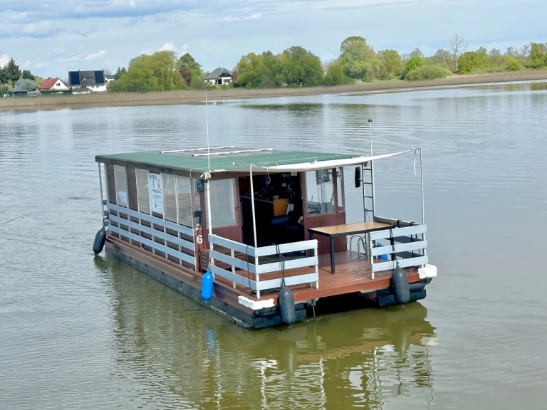 Charter a TS1000 TS1000 in Radewege on Samboat