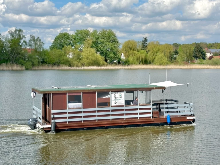 Hire Canal boat with or without skipper TS1000 Radewege