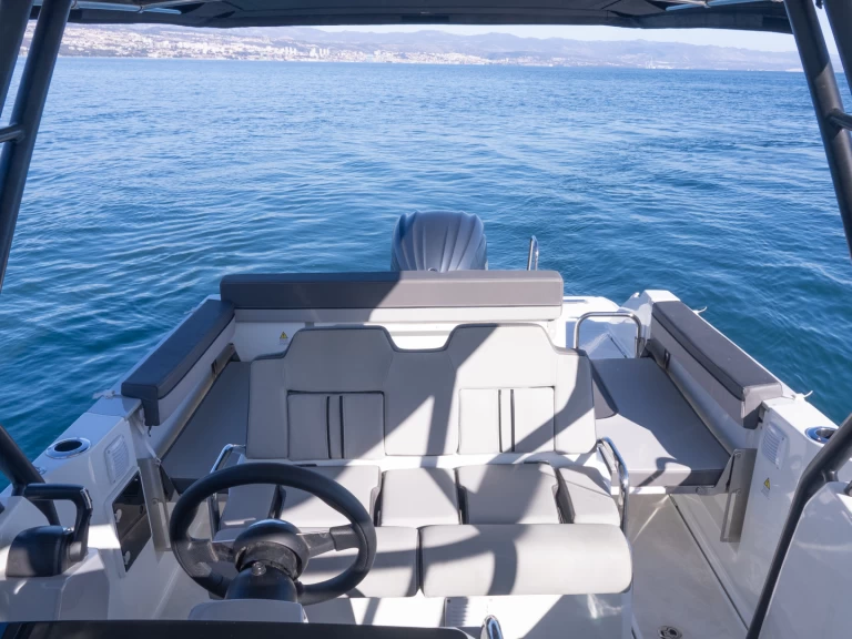 Yacht hire Ičići cheap Cap Camarat 7.5 WA