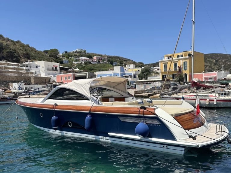 Hire a Keizer Yacht  Antares 42 Naples