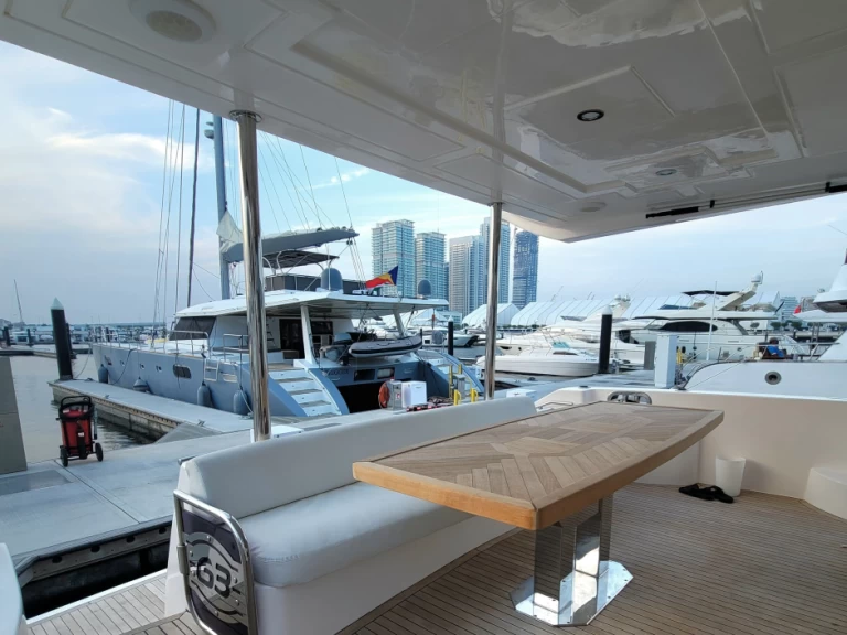 Charter a Gulf Craft - Majesty Yachts Refit 2023 in Dubai Marina on Samboat